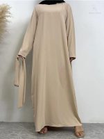 Abaya beige élégante et moderne pour femme