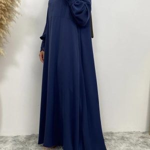 Abaya chic en bleu, style moderne et intemporel