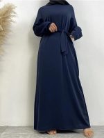 Abaya bleu nuit pour une tenue raffinée