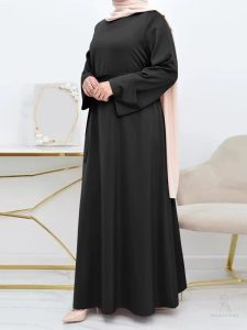 Abaya Dubai élégante en noir, coupe ample