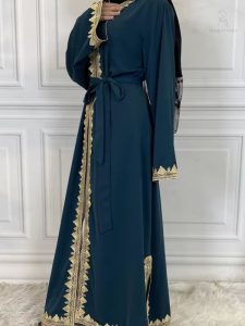 Abaya Khadija en style kimono pour un look raffiné