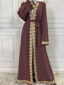 Style Dubai, abaya Zaynab en tissu fluide et léger
