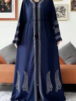 Modèle d'abaya bleu nuit, parfait pour les occasions spéciales