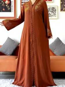 Abaya luxe cuivre intense de style Dubai