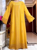 Abaya luxe jaune safran, élégance inspirée de Dubaï