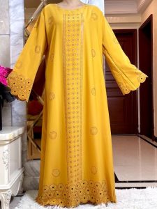 Abaya luxe jaune safran, élégance inspirée de Dubaï