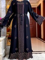 Abaya Dubai luxe noire Qamar, élégance moderne et raffinée