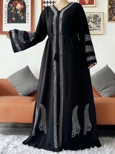 Abaya luxe noire inspirée de Dubaï pour femme