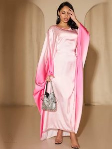 Abaya Shams Al-Fajr pour une allure sophistiquée