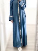 Abaya urbaine bleu minéral élégante de Dubai