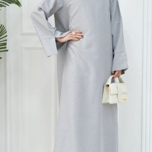 Abaya femme argent style Dubaï élégante et moderne
