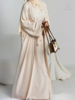 Kimono beige, abaya chic, style contemporain, deux pièces
