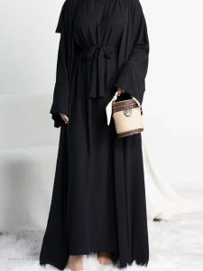 Abaya Kimono 2 pièces noire élégante et moderne