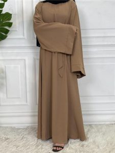 Abaya kimono beige, coupe fluide et confortable