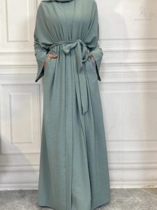 Kimono élégant en bleu azur