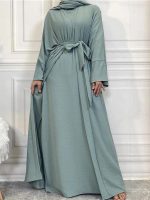 Vêtement traditionnel bleu azur