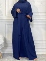 Abaya bleu marine avec coupe fluide et confortable