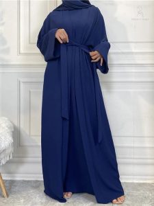 Abaya bleu marine avec coupe fluide et confortable