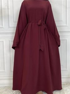 Vêtement traditionnel abaya kimono couleur grenat