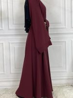 Abaya rouge grenat avec coupe kimono fluide