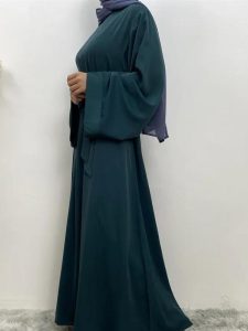 Vêtement vert émeraude, abaya kimono tendance