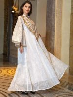 Abaya de mariage avec détails raffinés