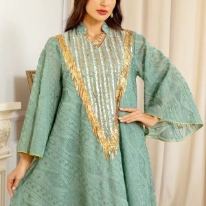 Abaya céladon pour un style nuptial chic
