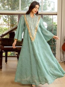 Abaya mariage en vert céladon, parfaite pour les cérémonies
