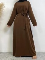 Abaya marron classique, un essentiel de la mode