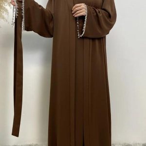 Abaya classique en teinte chocolat, mode modestie