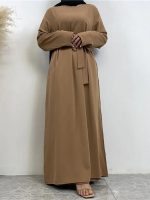 Abaya légère en teinte nude, parfaite pour toutes occasions