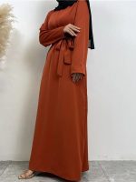 Abaya fluide orange, idéale pour les occasions spéciales