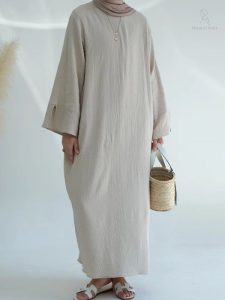 Modèle d'abaya en coton pour un look élégant