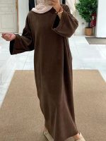 Abaya en velours marron pour femme élégante