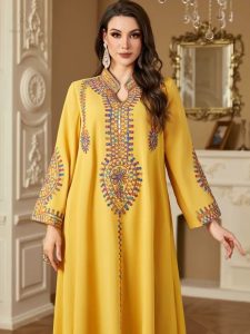 Robe Al-Marwa avec design contemporain pour femmes
