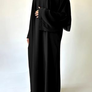 Abaya satin Ébène Noir élégante et raffinée