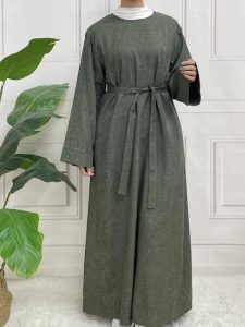 Abaya satin vert kaki élégante et fluide