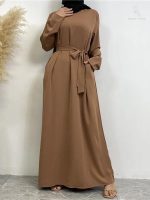 Abaya en taupe, coupe fluide et confortable