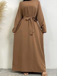 Abaya taupe chic, parfaite pour un look raffiné