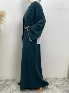 Abaya vert, design épuré et contemporain