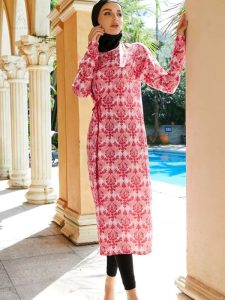 Modèle Jasmina, burkini long en rouge pour femmes