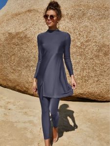 Burkini bleu avec design élégant pour baignade