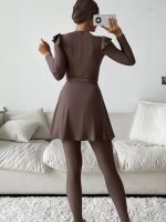 Maia burkini moderne, parfait pour les moments de détente au bord de l'eau