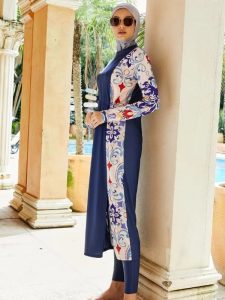 Modèle Jasmima, burkini moderne aux motifs envoûtants