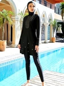 Burkini élégant pour la plage, adapté à toutes les morphologies
