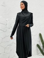 Tenue de bain Steliya, burkini adapté pour les activités aquatiques