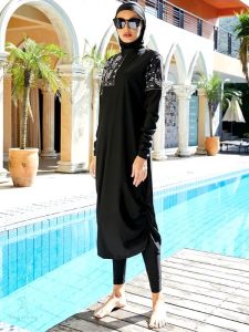 Burkini plage Yamina pour une baignade confortable et élégante
