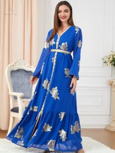 Vêtement traditionnel algérien en bleu royal