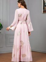 Caftan de luxe pour événements festifs en Algérie