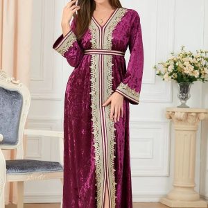 Caftan algérien mariage en velours prune